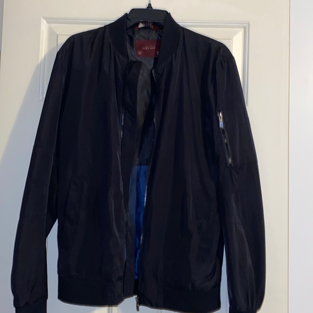Zara Man black mock neck, light-weight jacket with front zipper.